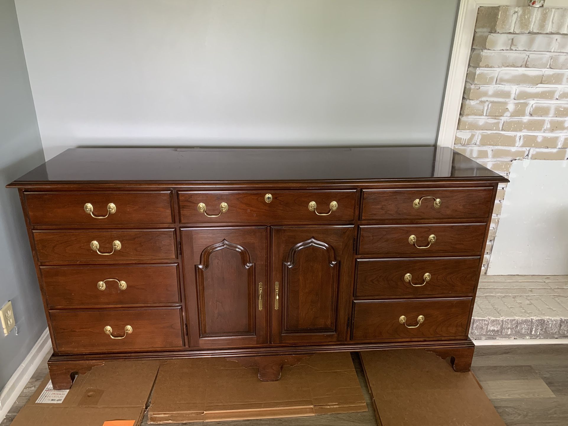 Harden Furniture Mahogany Dresser and Trifold Mirror