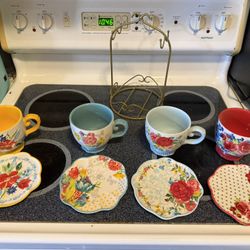 Pioneer Women Teacups & Saucers