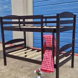 SOLID WOOD BUNK BED TWIN + TWIN IN ESPRESSO COLOR ALREADY ASSEMBLED W/ LADDER AT SIDE SOLID PIECE