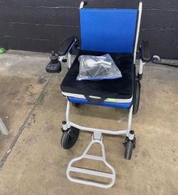 Electric wheelchair