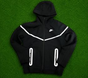 Nike tech