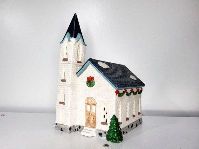 Vintage Christmas Town Village Church Porcelain Light Up Rare Unique Lighted House
Comes with electric cord & light bulb
5 1/2" across approx 9" hi