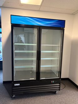 Avantco Refrigerator with LED 53 inch