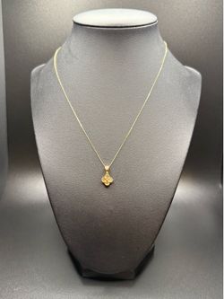 Clover necklace