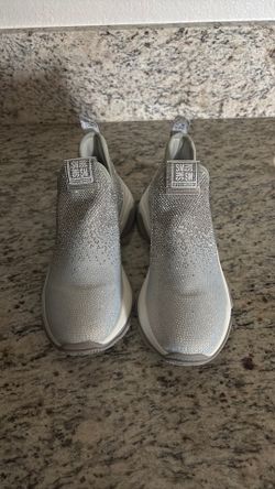 Steve Madden Women’s shoe