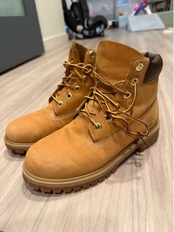 Women's Timberland Boots (Used literally twice) - Size 6