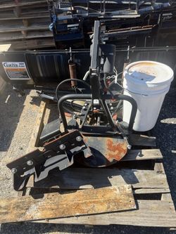 72" CURTIS STRAIGHT PLOW WITH HYDRAULIC POWER ANGLE