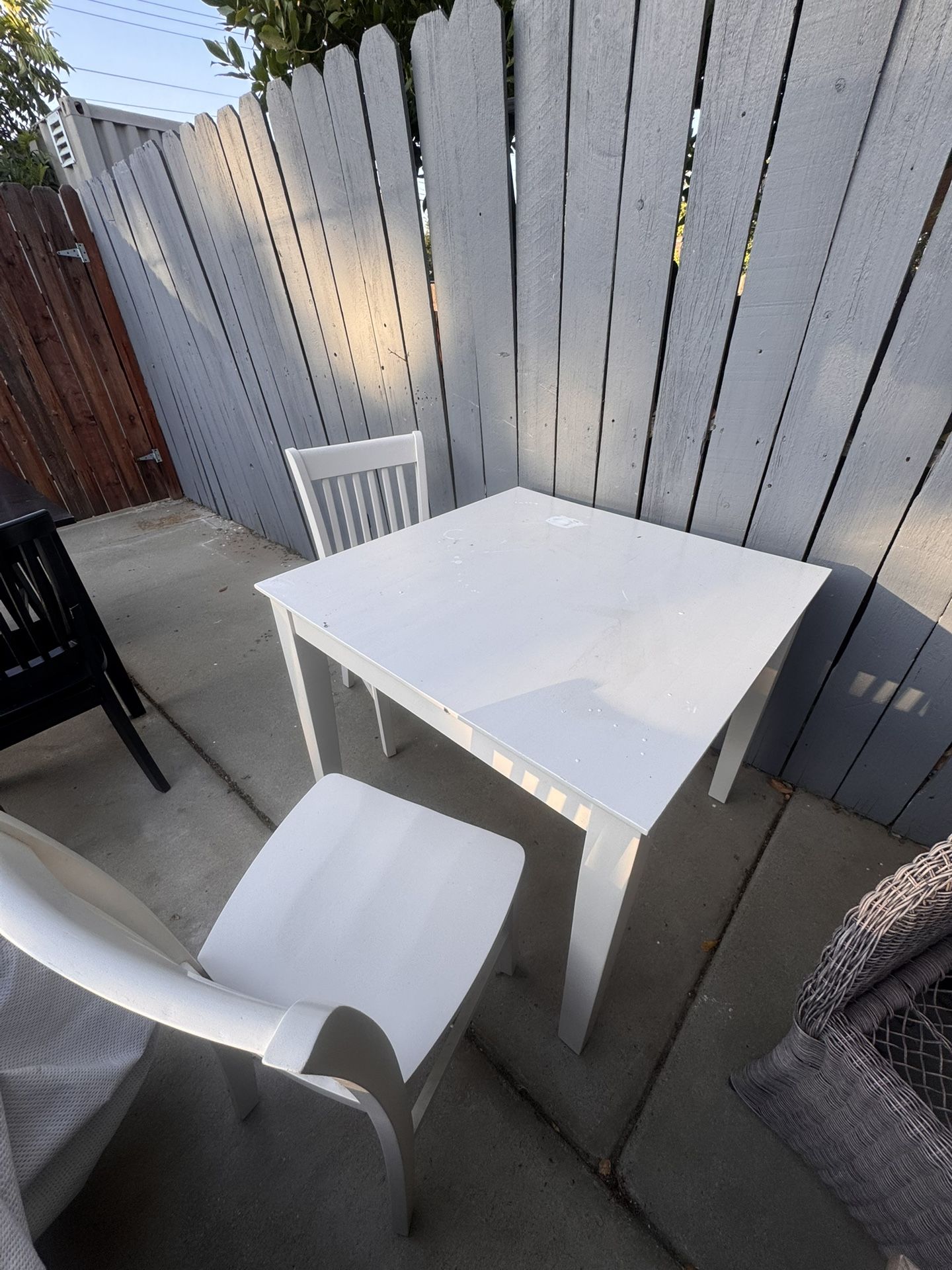 Dinning Table