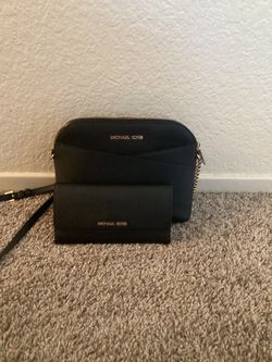 Michael kors crossbody purse