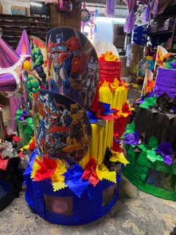 Transformers three tier pinata with balls