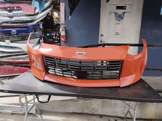 2023-2024 Nissan Z400  front bumper oem