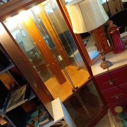 Lovely Display Cabinet -Maple