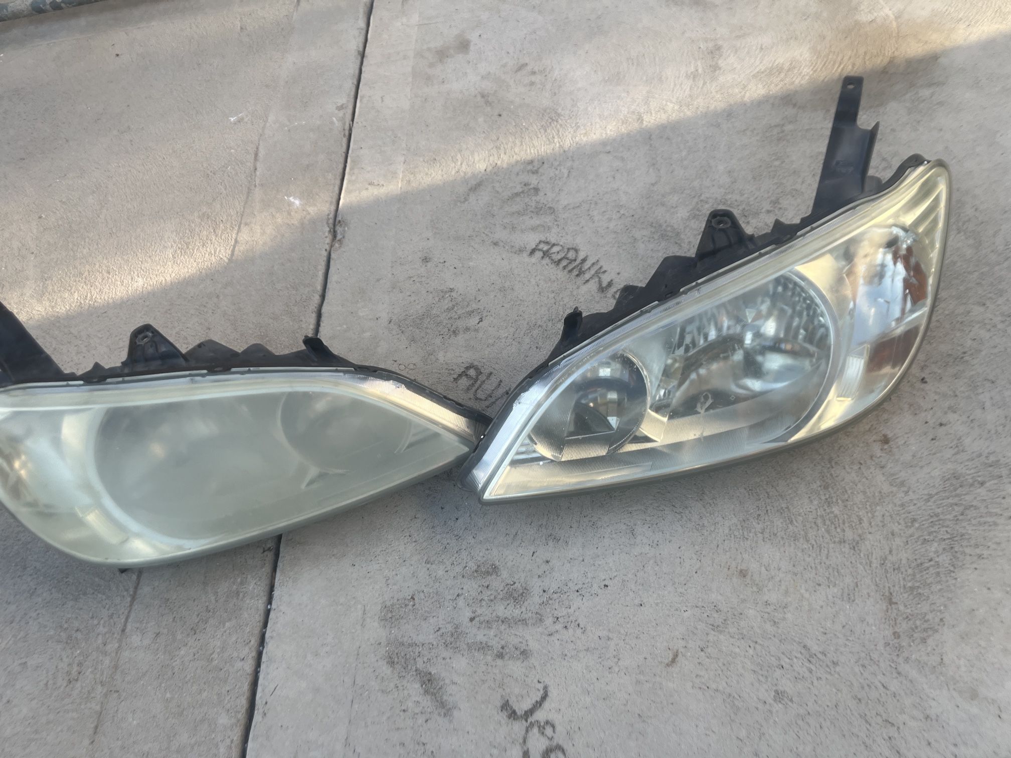 2004 Honda Civic Headlights