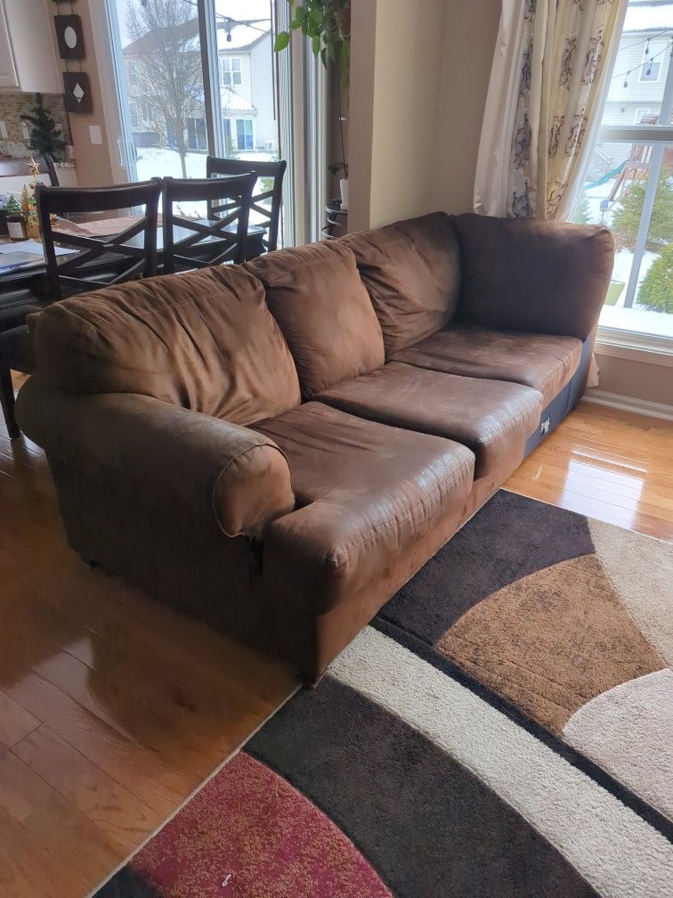 Free Set Of Couches for Sale in Broadview Heights, OH OfferUp