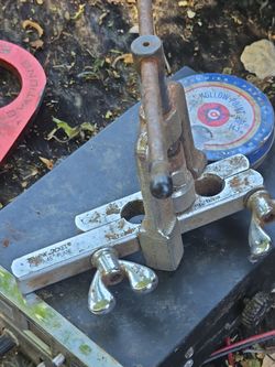 Yellow Jacket flaring tool