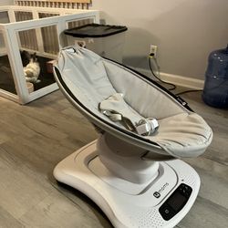 4MOMS MamaRoo Infant Swing