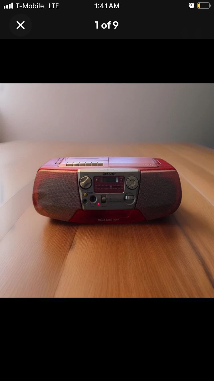 Red Sony CDF-V177L Bass Reflex Body portable radio-cassette and CD player VTG