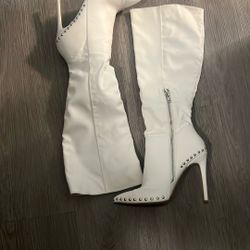 Fashion Nova White Boots High Heel 