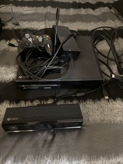 Xbox One With Kinect And Control