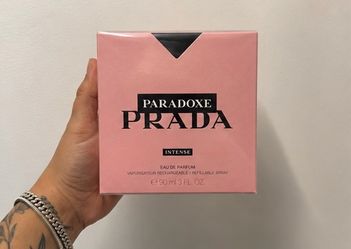Prada intense perfume