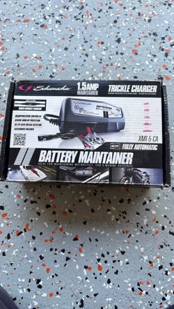 Schumacher 1.5 Amp Battery Maintainer Trickle Charger