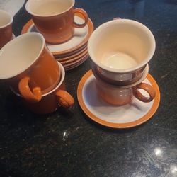 Cups And Saucers 👽 Lol