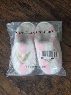 Victoria's Secret Fuzzy Angel Wing Slippers