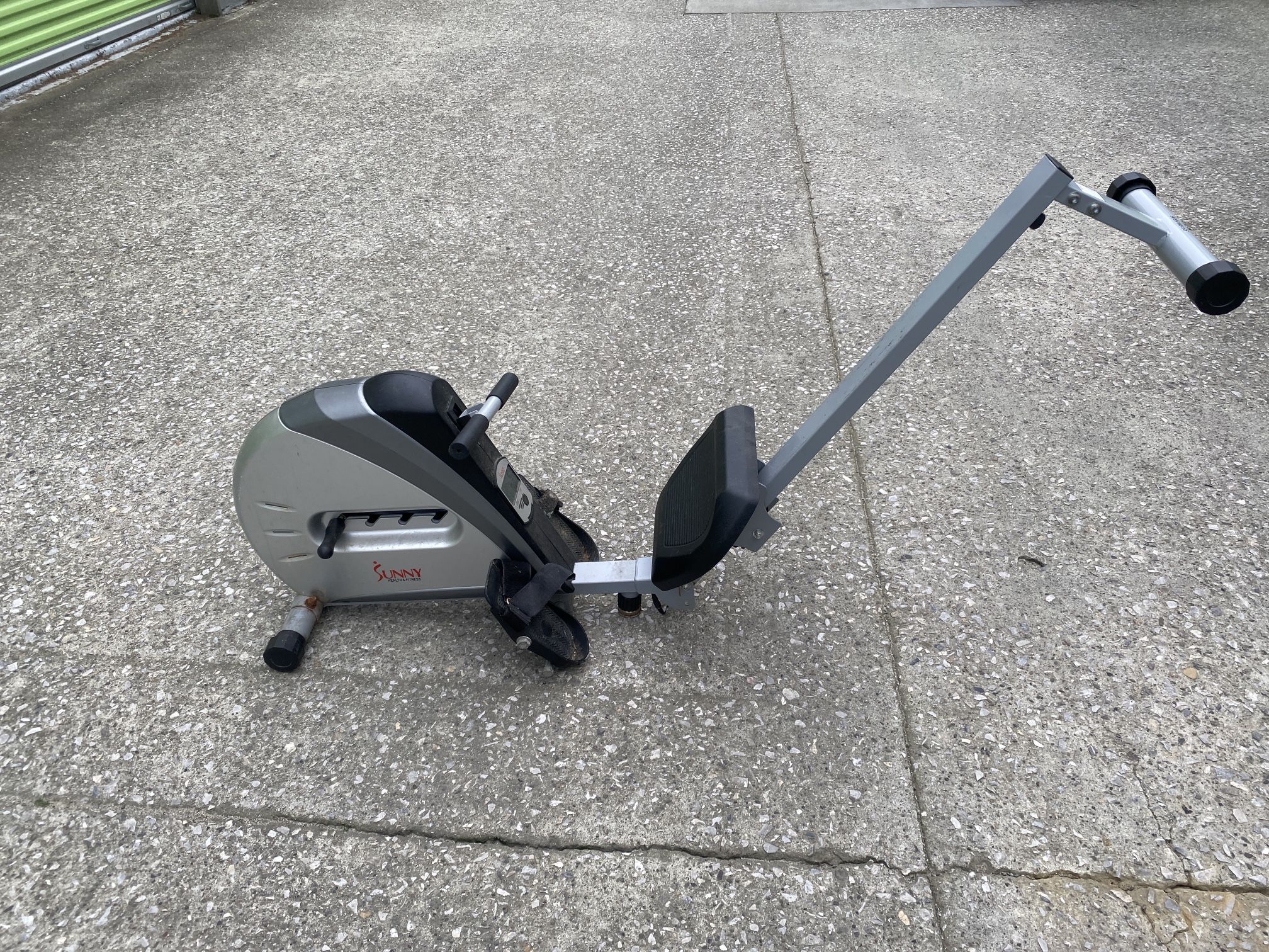 Sunny & Health Rowing Machine