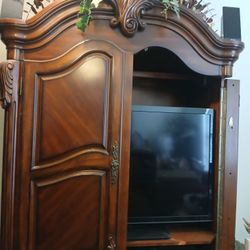 Amoral Entertainment Cabinet 