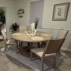 Round Dinning Table 