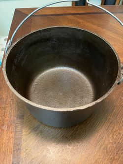 cast iron pot