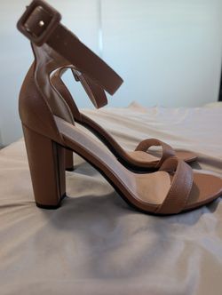 women's shoes size 10