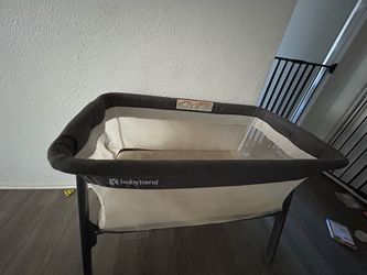 Baby Trend Portable Bassinet