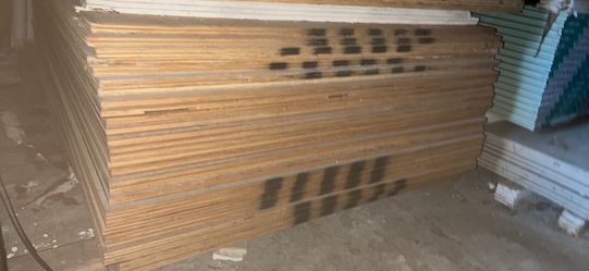 Yellow Pine Plywood 4x8 3/4 