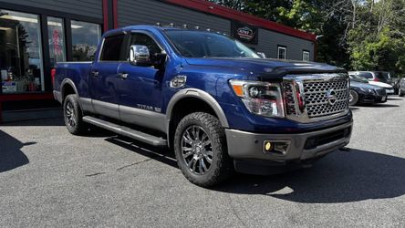 2018 Nissan TITAN XD