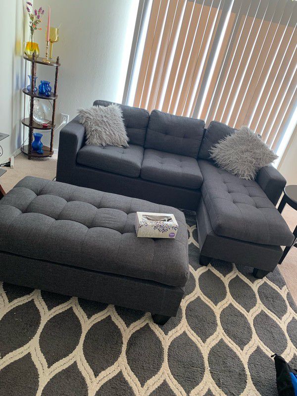 Brand New Gray Fabric Sectional Sofa +Ottoman (New In Box) 