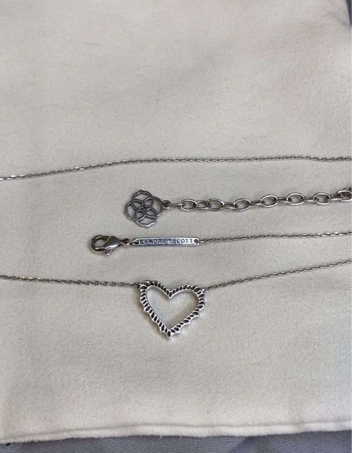 Kendra Scott Necklace