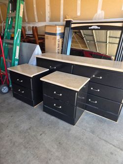 Queen bedroom set