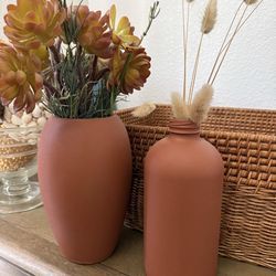 Set Of Two Hand Painted Terra-Cotta Vase Jug Bottle Home Decor With Faux Flowers Enhance your home decor with these elegant terracotta vases. Featurin