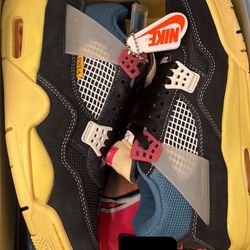 JORDAN 4 ‘off noir”