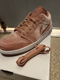 Nike Air Jordan - Pink Velour Sue’s 10.5 Women’s 