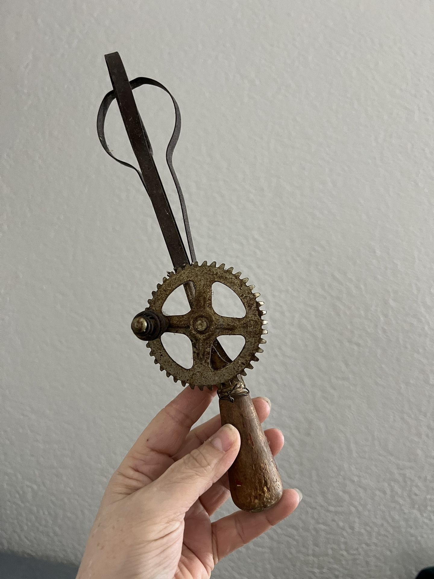 Vintage Rustic Farmhouse Primitive Hand Crank Mixer