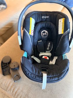 Cybex Anton 2 infant car seat with 2 bases