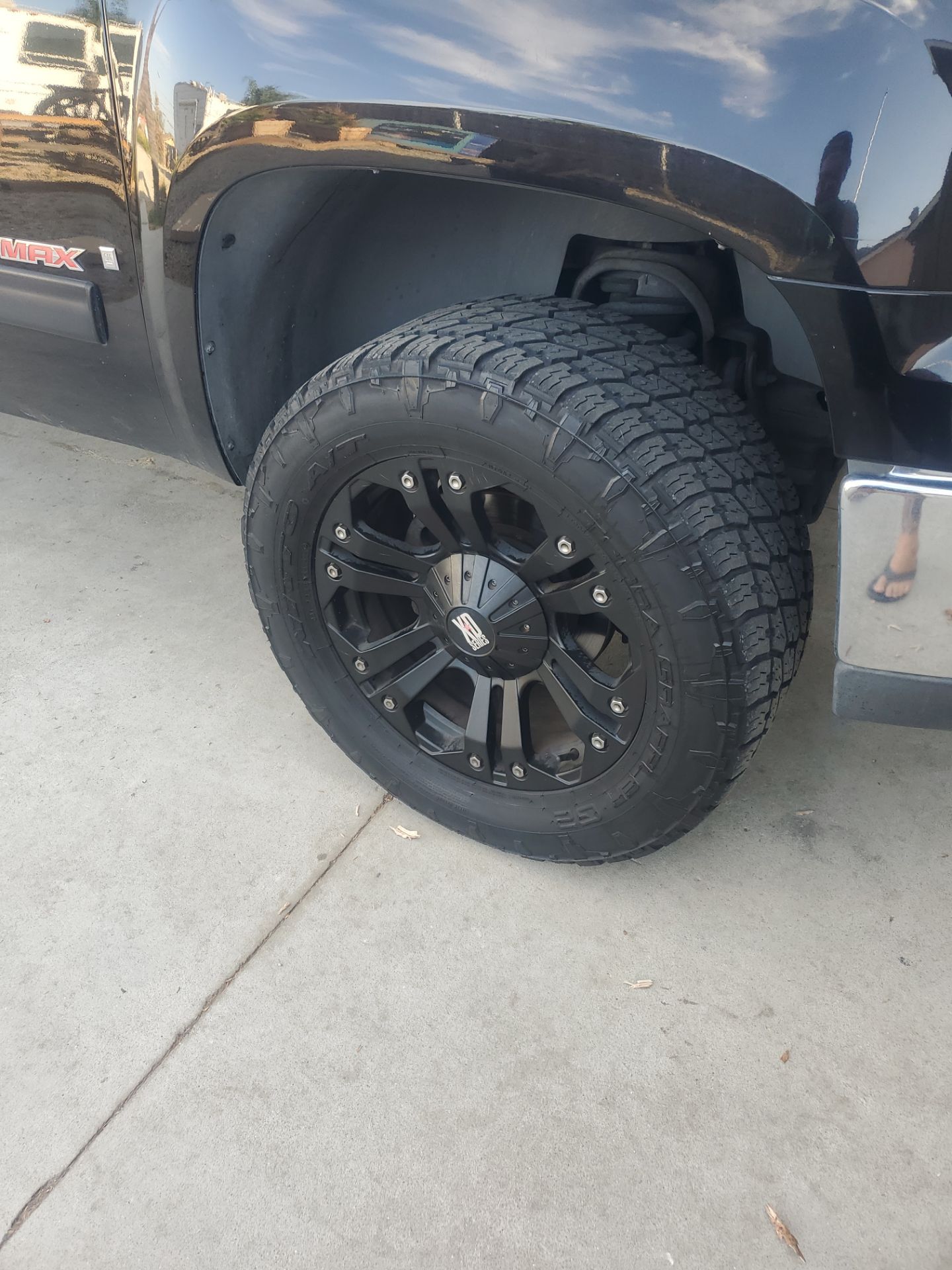 Universal 6 lug rims and tires for Sale in Menifee, CA - OfferUp