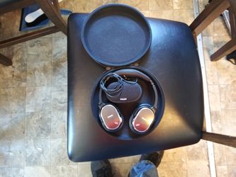 Philips headphones noise canceling excelent