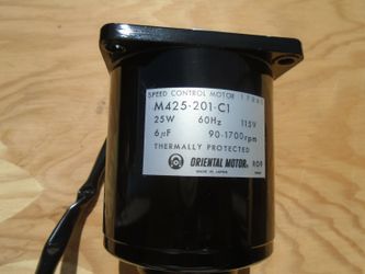 ORIENTAL MOTOR  M425-201-C1  VARIABLE SPEED MOTOR