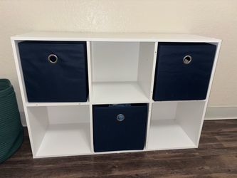 6 cube organizer and 3 bins