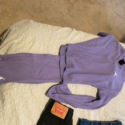 Nike sweatsuit n Levi’s
