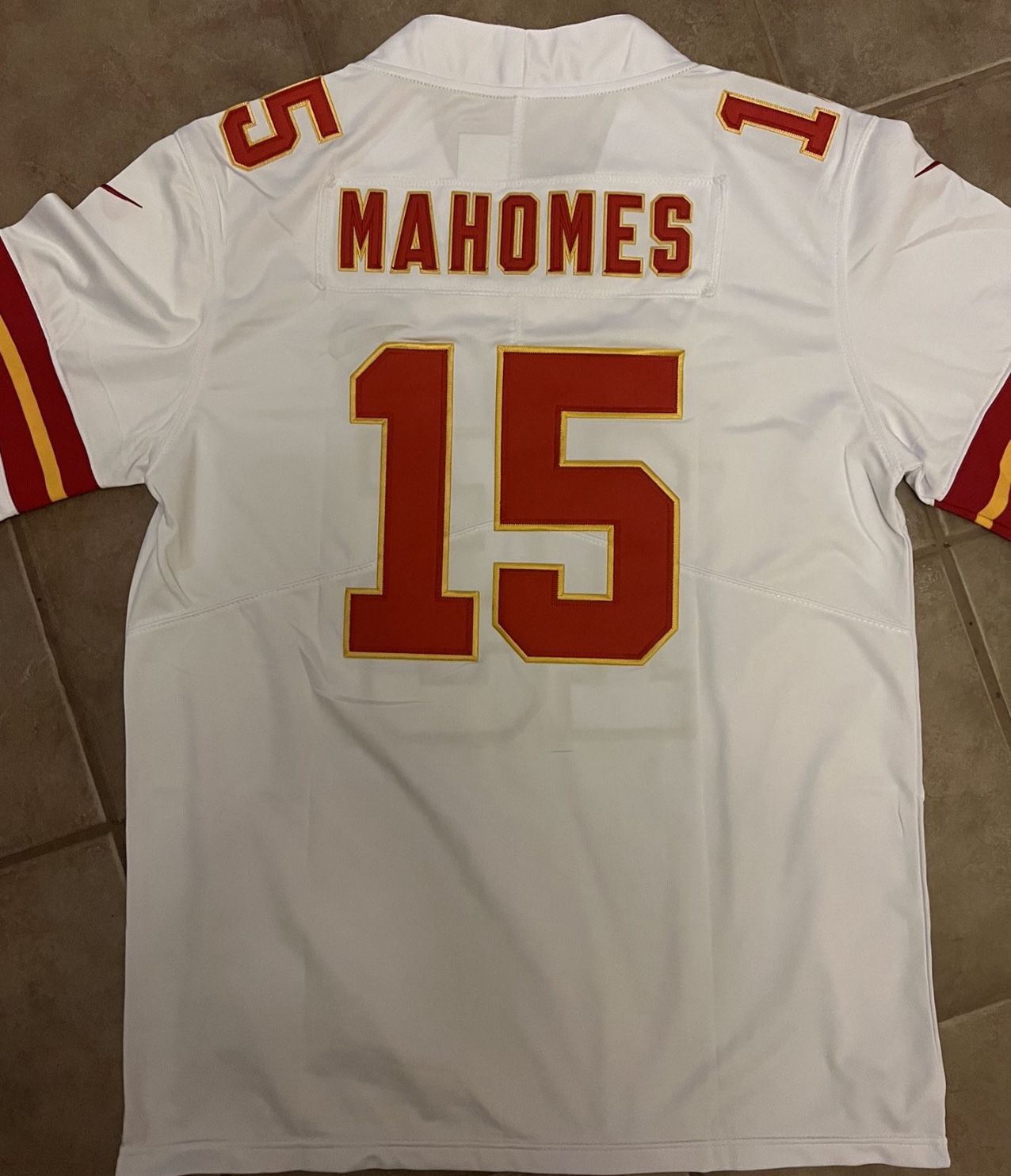 NEW Patrick Mahomes Chiefs Away White Nike Vapor Limited Super Bowl 57  Jersey XL for Sale in Orlando, FL - OfferUp