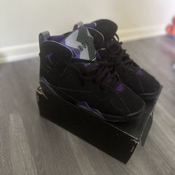 Jordans Size 7